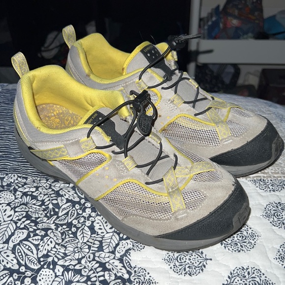 COPY - Lands End Side Mesh Hiking Shoes - Picture 1 of 9